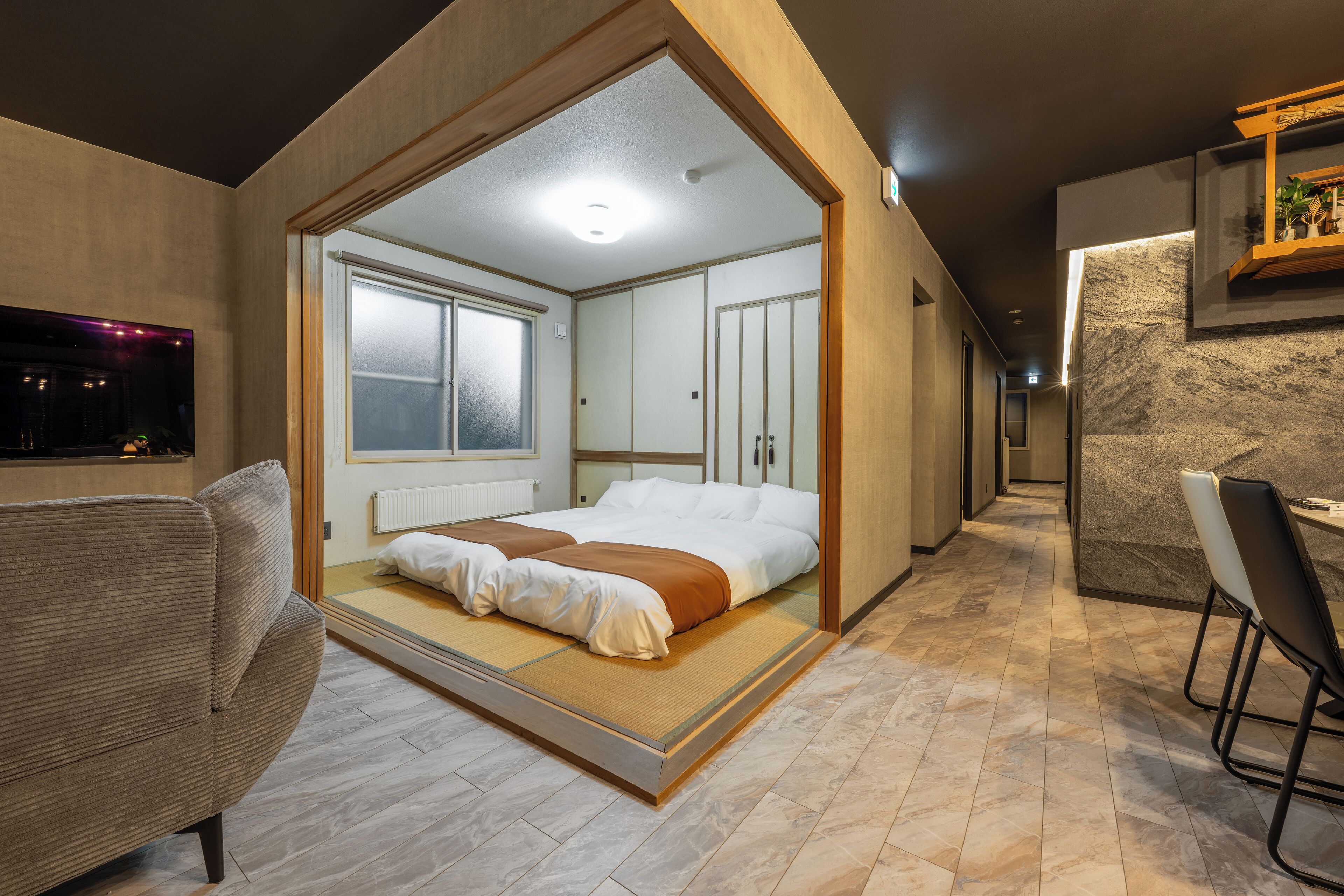 Iron/ironing board, free WiFi