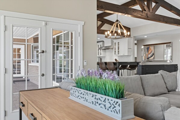 Interior - Equinox - Pool & Hot Tub - Mins to StarFire Golf (Scottsdale)