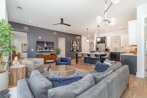 Smart TV, offices