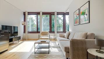 Fernseher, Stereoanlage