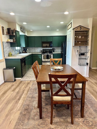 White Mountain Hideaway  Cozy & Peaceful Retreat in Eagar AZ