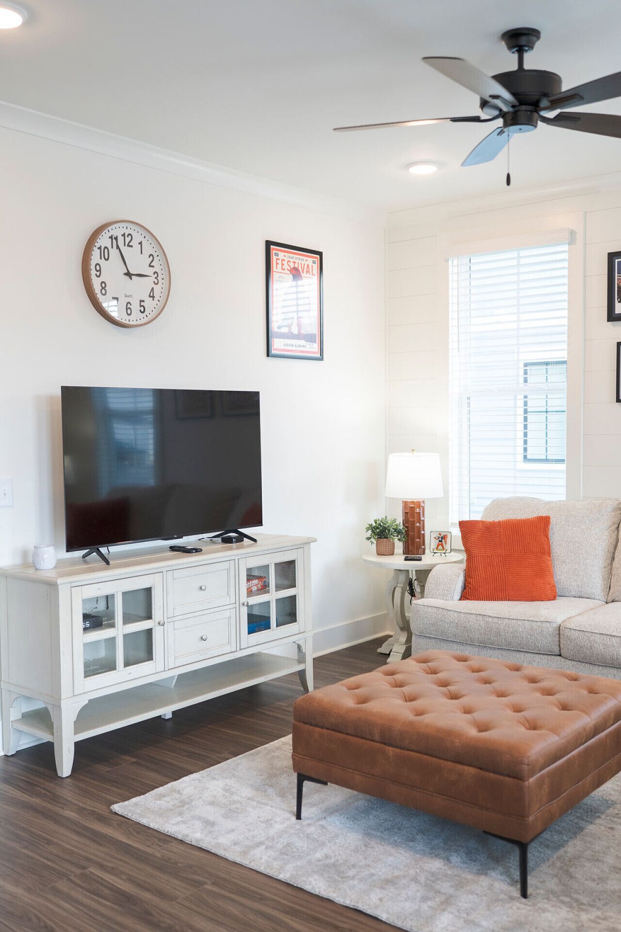 Spacious Home Near Campus - Sleeps 10 - Auburn, AL