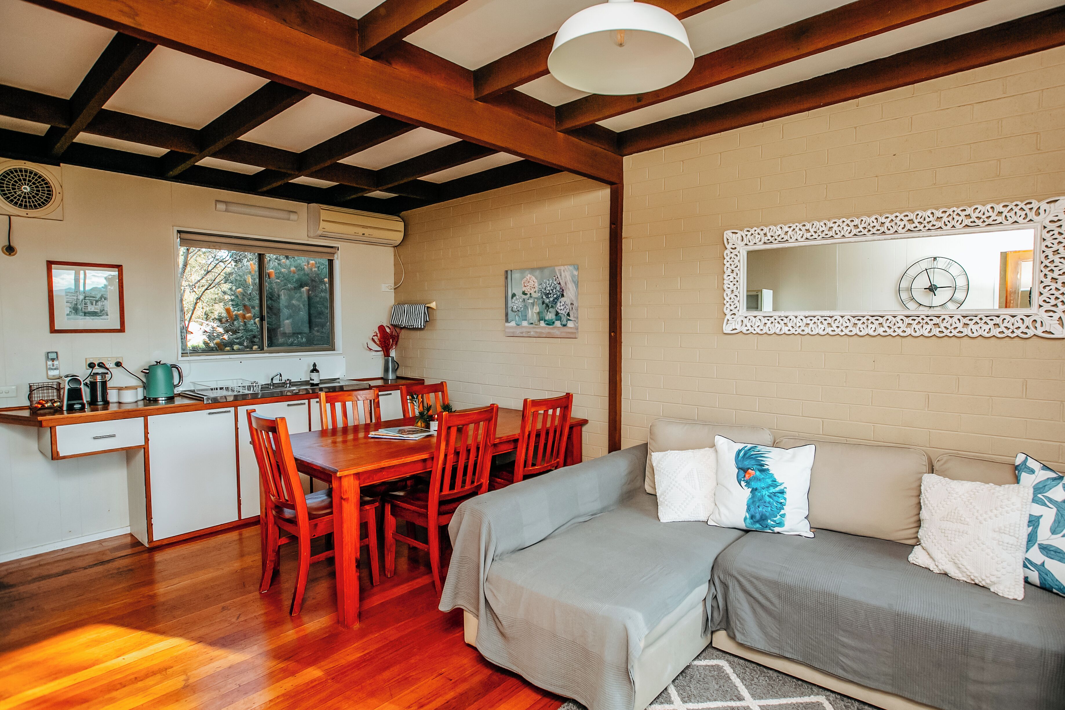 Family Apartment, Patio, Mountain View | Private kitchen | Fridge, microwave, oven, stovetop