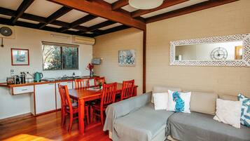 Family Apartment, Patio, Mountain View | Private kitchen | Fridge, microwave, oven, stovetop