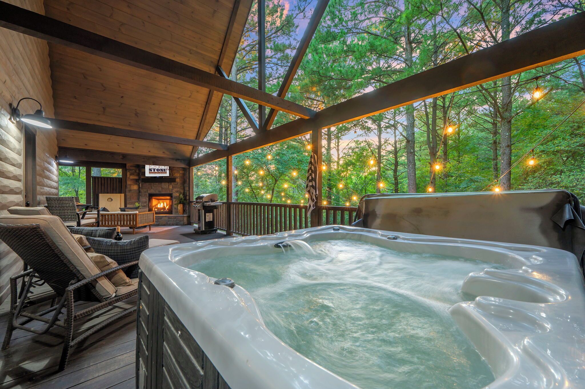 المنطقة المحيطة بالمنشأة