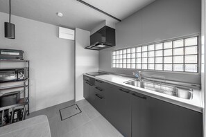 Fridge, microwave, stovetop