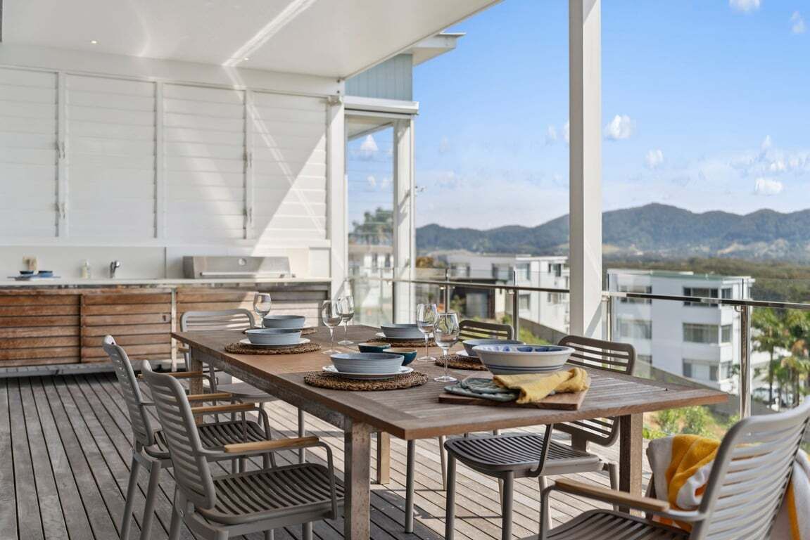 تناول الطعام بالخارج