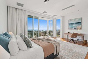 4 bedrooms