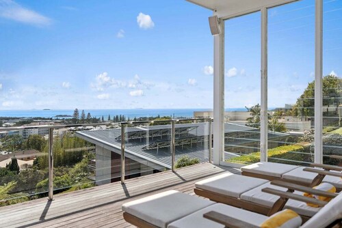 Coastal Panorama - Spectacular Views, Sleeps 8