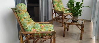 Furnished apartment just a few meters from the sea