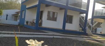 Furnished apartment just a few meters from the sea