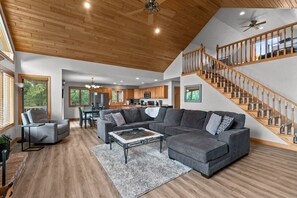 تلفزيون، مشغل دي في دي، كُتُب، مكتبة فيديو