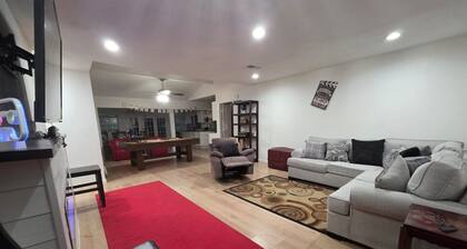 Fabulous 4-bedroom house with AC in Arlington