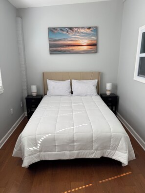 WiFi, bed sheets - 2-bedroom 2-bathroom apartment with FREE Parking in enchanting Washington (Washington)