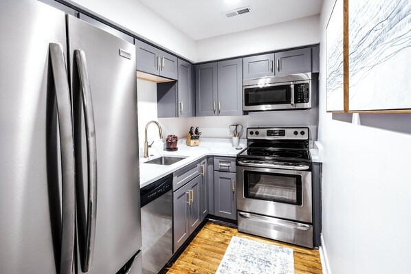 Fridge, microwave, oven, stovetop - Luxury Historic Downtown Apt w/Parking | 360 King (Charleston)