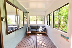 Smart TV - Tamarillo Bach - Your Relaxing Beach Escape in Coopers Beach (Coopers Beach)