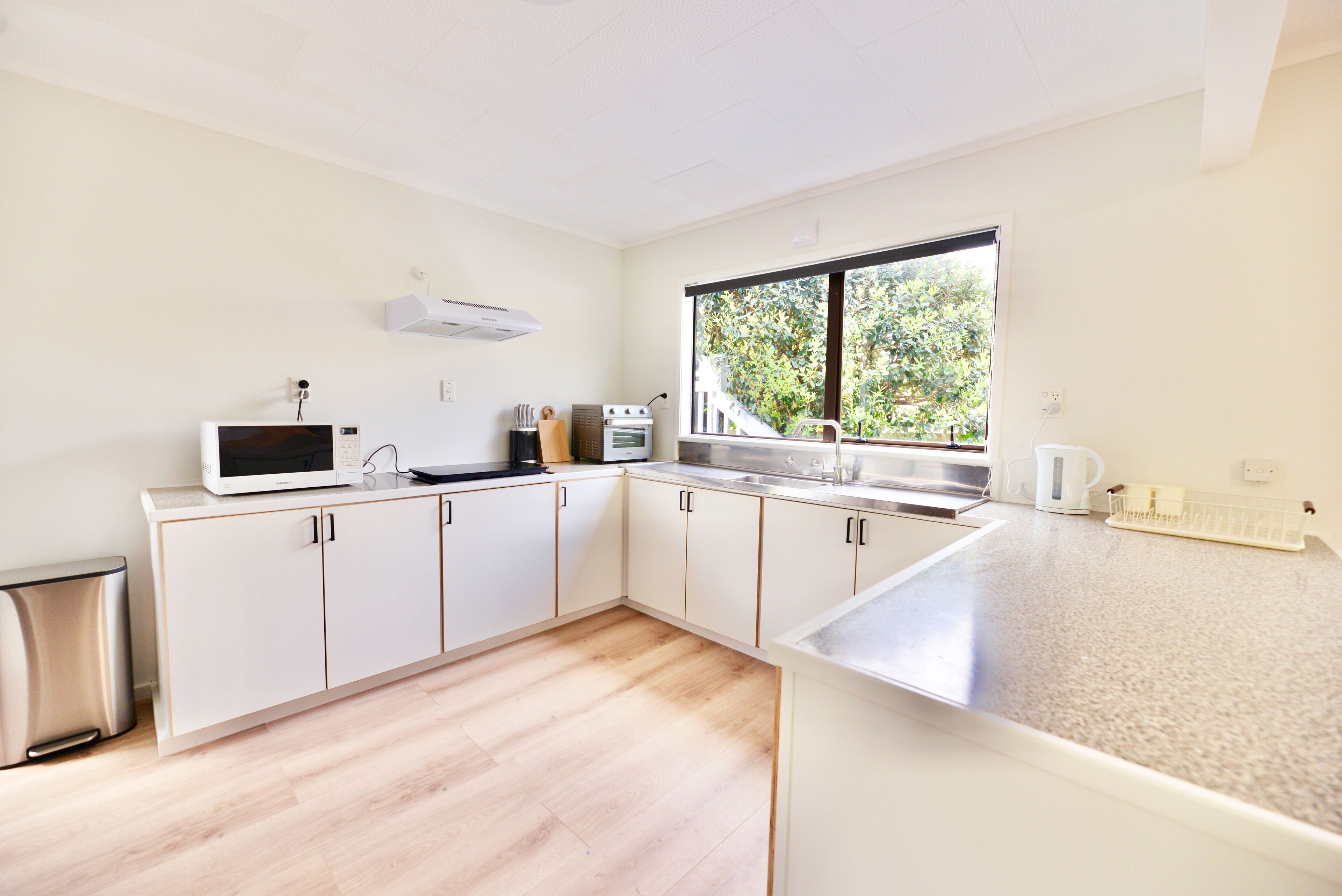 Fridge, microwave, stovetop, electric kettle