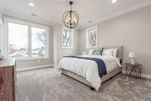 6 Schlafzimmer, Bügeleisen/Bügelbrett, Reisekinderbett, WLAN