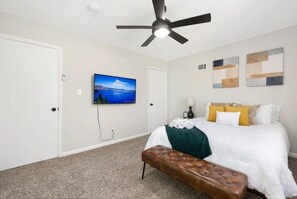 4 chambres, fer et planche à repasser, Wi-Fi, literie fournie