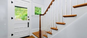 3BR 2BA Downtown Saline Home Near Ann Arbor & U of M Big House