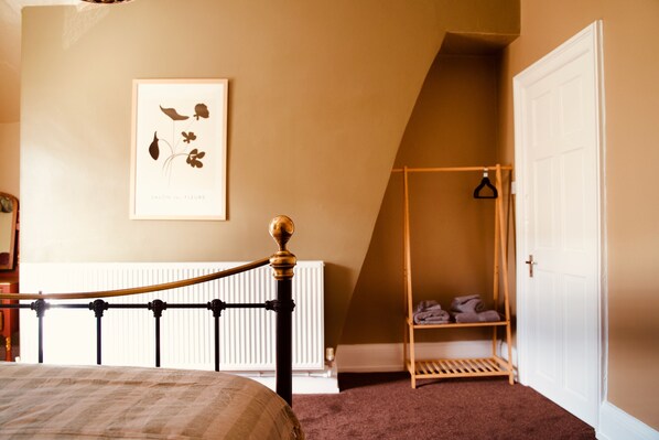 3 chambres, fer et planche à repasser, Wi-Fi, literie fournie