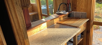Eagles Rest, A
private mountain retreat. High-clearance vehicle access. AWD-4WD