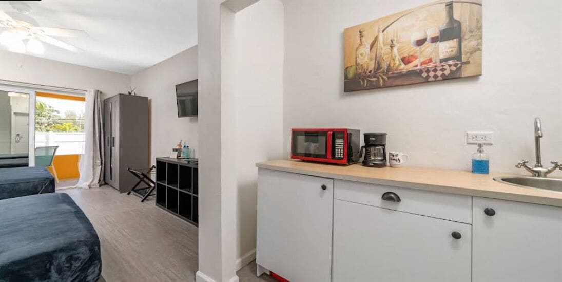 Comfort Single Room, Courtyard View | Blackout drapes, free WiFi