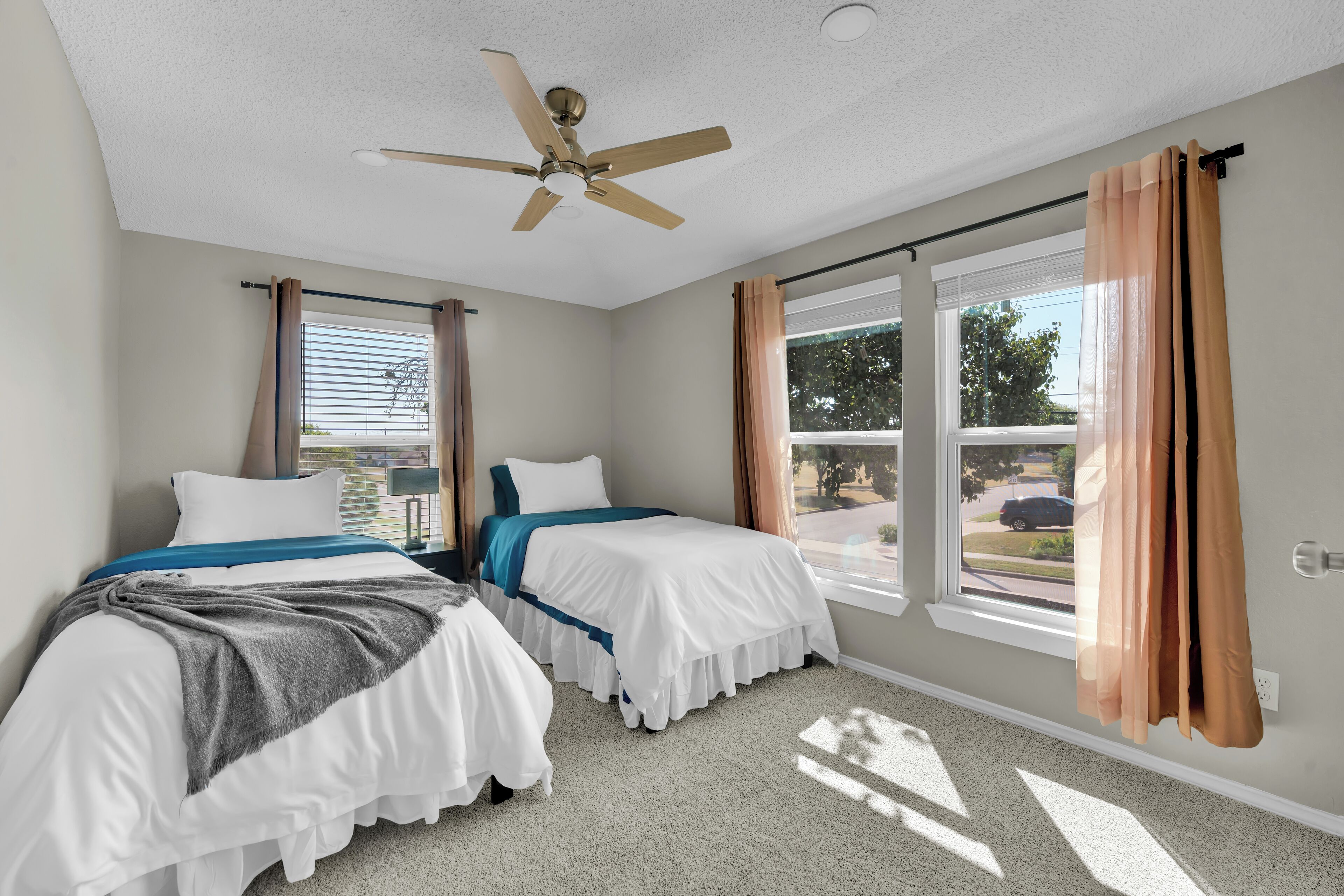 7 dormitorios, tabla de planchar con plancha, wifi gratis y ropa de cama