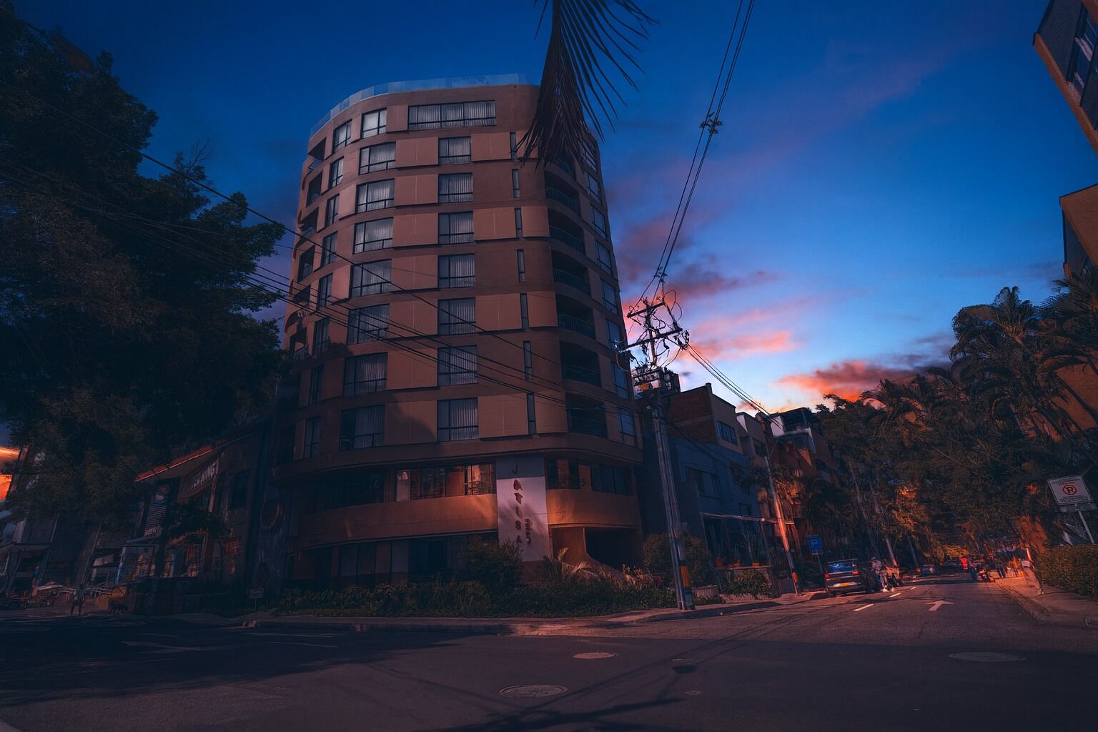 واجهة المنشأة