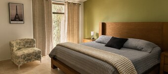 Enchanting bed & breakfast with AC in San Luis Potosí