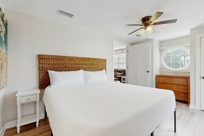 3 habitaciones, tabla de planchar con plancha, internet y ropa de cama 