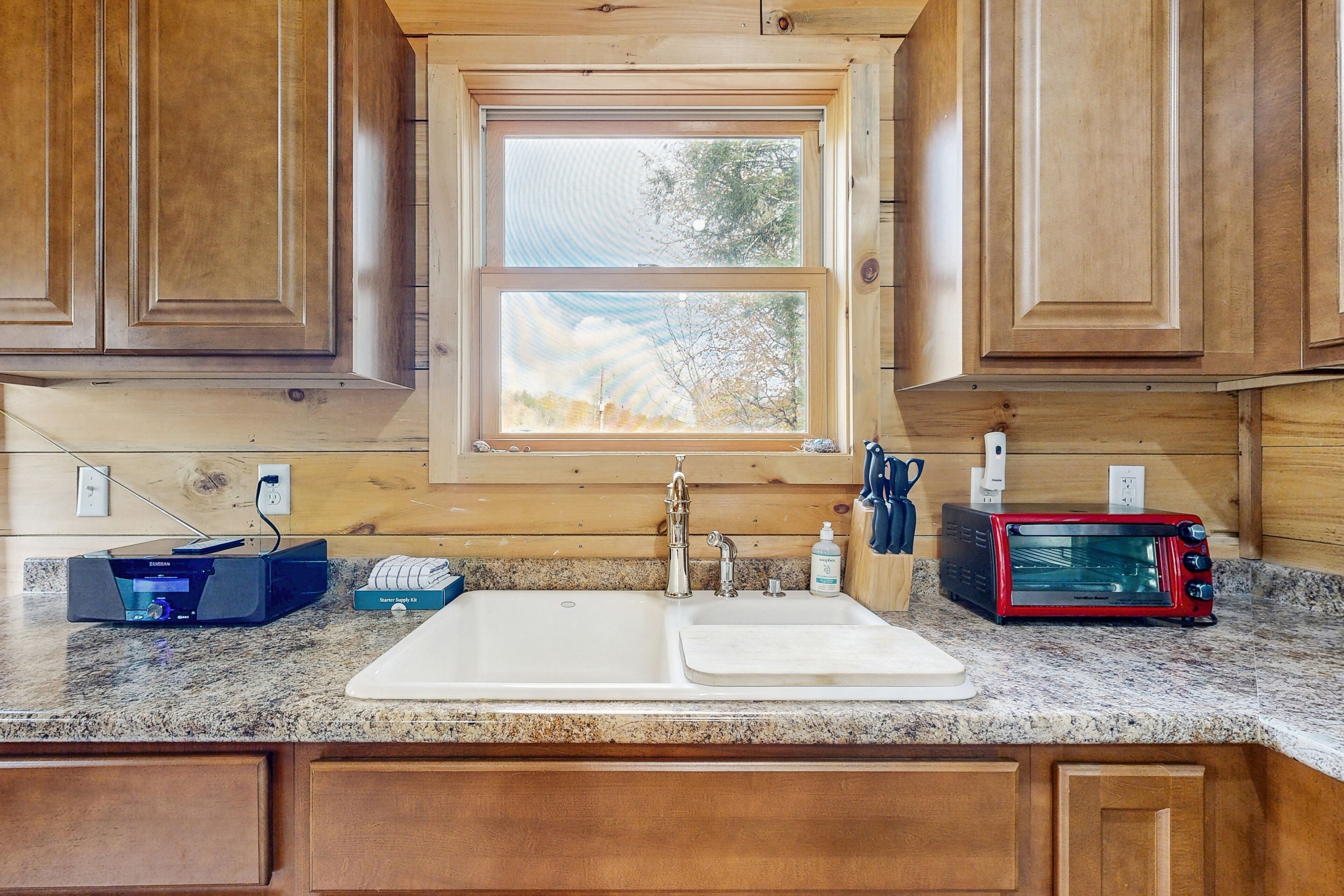 雪櫃、微波爐、焗爐、爐具