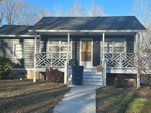 3-bedroom house in Woodruff close to Main St