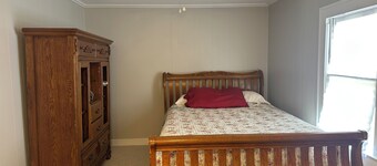 3-bedroom house in Woodruff close to Main St