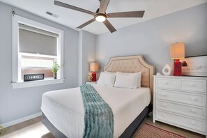 1 chambre, fer et planche à repasser, accès au Wi-Fi (inclus)