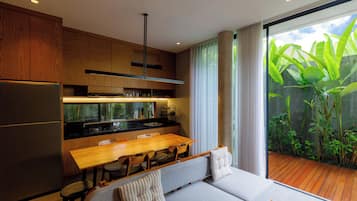 Superior-Villa, Poolblick | Eigene Küche | Kühlschrank, Mikrowelle, Geschirrspüler, Reiskocher