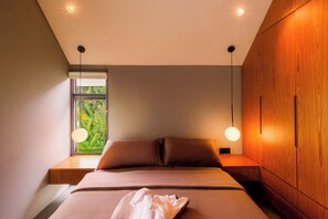 Villa superior, vistas a la piscina | Wifi gratis y ropa de cama