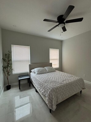 3 chambres, fer et planche Ă repasser, accĂšs au Wi-Fi (inclus)