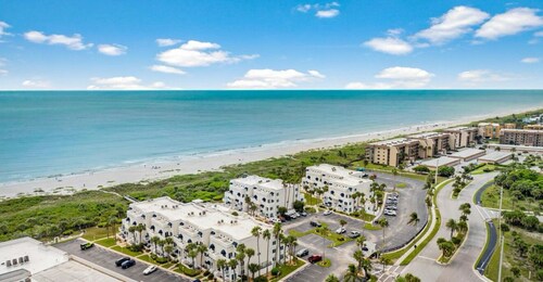 What is missing from this Oceanside vacation  paradise?“YOU”