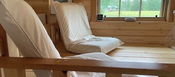 Tiny house on Organic Farm - Quiet & Clean w Fast wifi 3bd/1ba