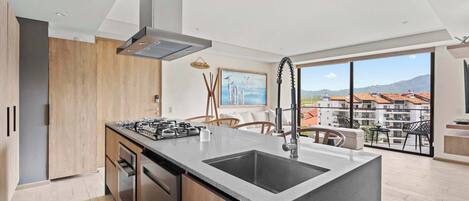 Fridge, microwave, oven, stovetop