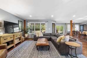 Smart TV, fireplace, video games, DVD player - KPT | The Salt Pine House (House Only) (Kennebunkport)