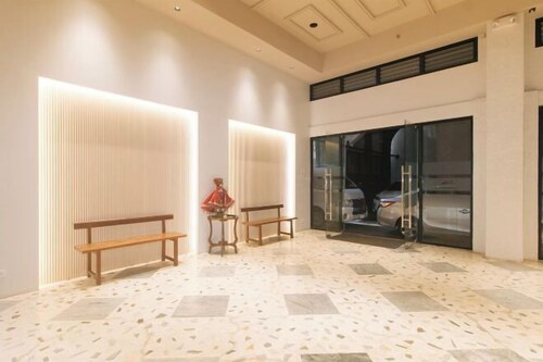 Hotel Madiaas by RedDoorz