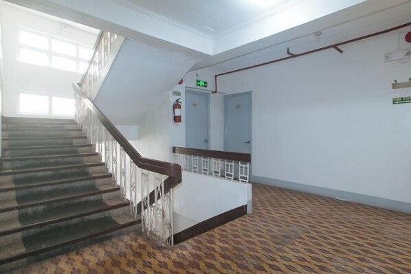 Interior - Hotel Madiaas by RedDoorz (Iloilo City)