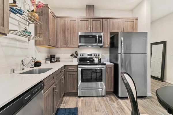 Micro-ondas, fogão, cooktop, lava-louças