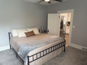 2 makuuhuonetta, Wi-Fi, vuodevaatteet