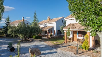 House | Meja sambut tetamu