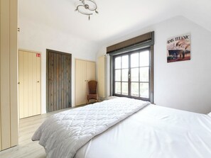 3 bedrooms, Internet