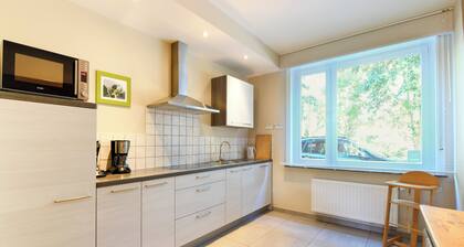 Maison de ville spacieuse avec jardin