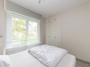 3 bedrooms, internet